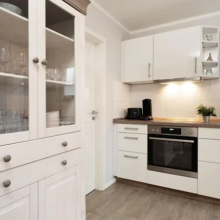 Holiday home Kleines Schwedenhaus Am Schonwalde am Bungsberg